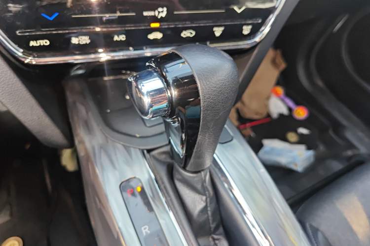 Used Honda XR-V 2021 220TURBO CVT Luxury Edition Gear Lever