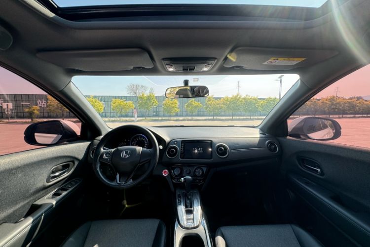 Used Honda XR-V 2021 1.5L CVT Comfort Version Headliner