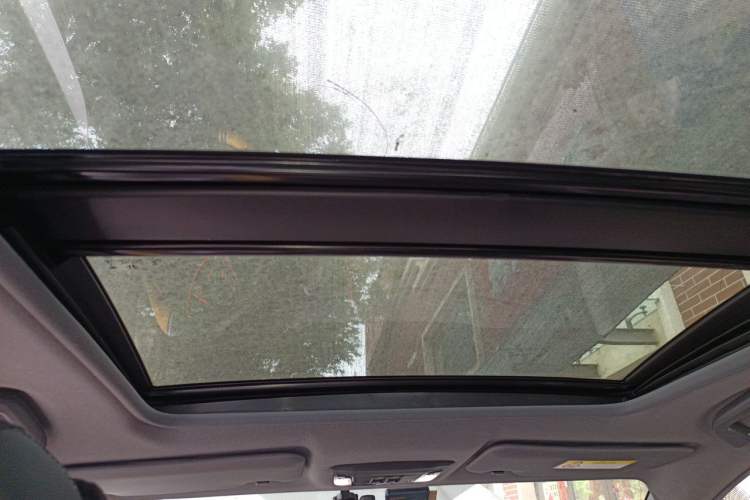 Used Honda XR-V 2021 1.5L CVT Comfort Version Headliner