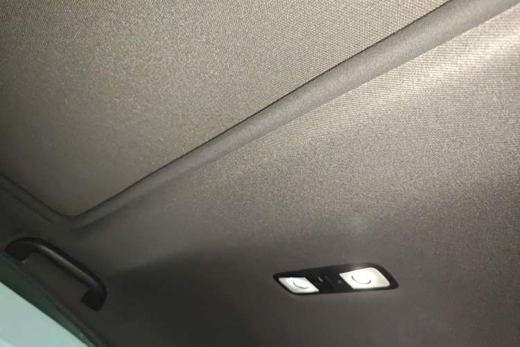 Used Honda XR-V 2021 1.5L CVT Comfort Version Headliner