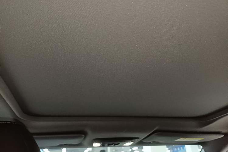 Used Honda XR-V 2021 1.5L CVT Comfort Version Headliner