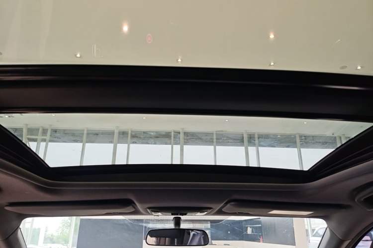 Used Honda XR-V 2021 1.5L CVT Comfort Version Headliner
