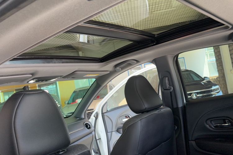 Used Honda XR-V 2021 220TURBO CVT Luxury Edition Headliner