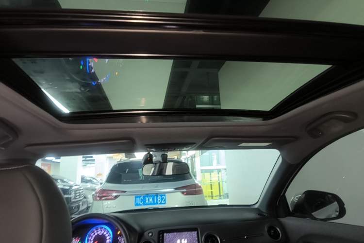 Used Honda XR-V 2021 1.5L CVT Comfort Version Headliner
