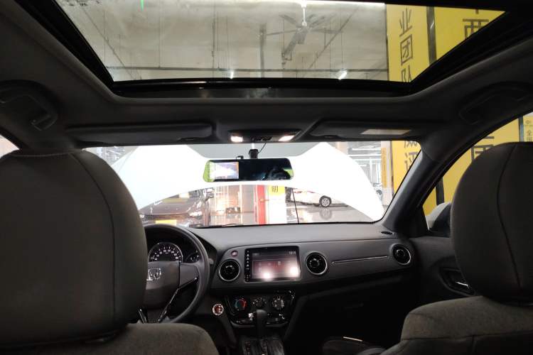 Used Honda XR-V 2021 1.5L CVT Comfort Version Headliner