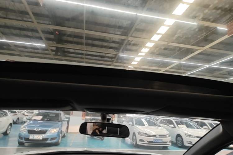 Used Honda XR-V 2021 1.5L CVT Comfort Version Headliner