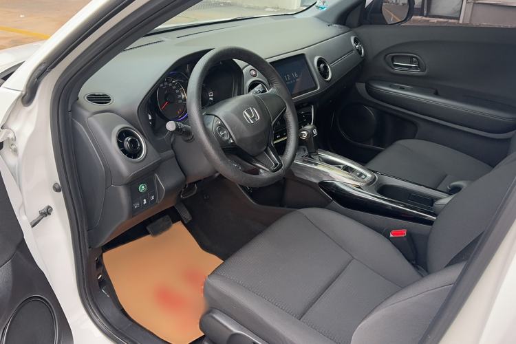 Used Honda XR-V 2021 220TURBO CVT Comfort Version Interior 1