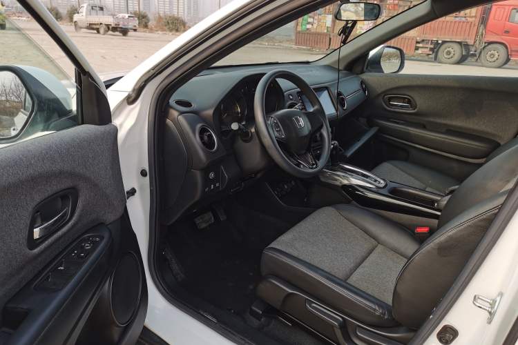 Used Honda XR-V 2021 1.5L CVT Comfort Version Interior 1