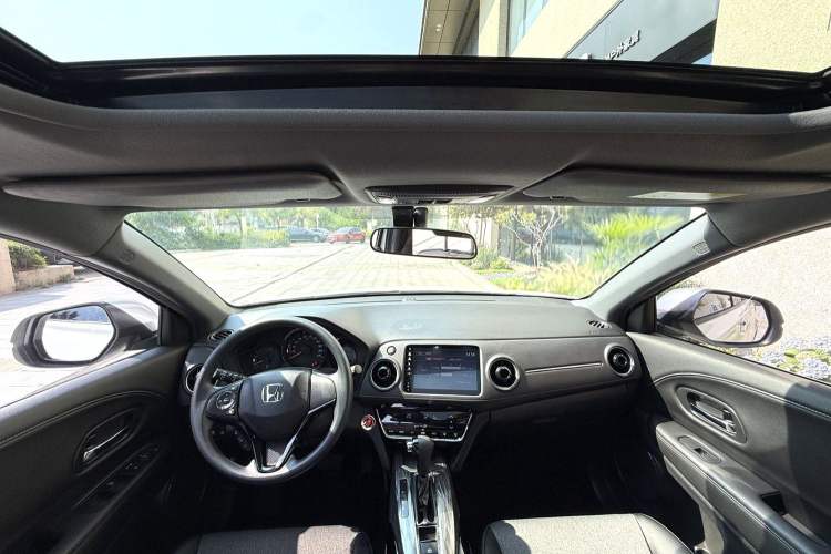 Used Honda XR-V 2021 220TURBO CVT Luxury Edition Interior 1