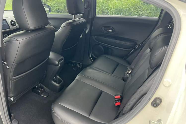 Used Honda XR-V 2021 1.5L CVT Classic Edition Interior 1