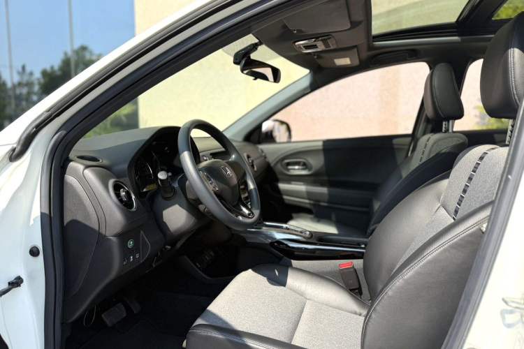Used Honda XR-V 2021 220TURBO CVT Luxury Edition Interior 2