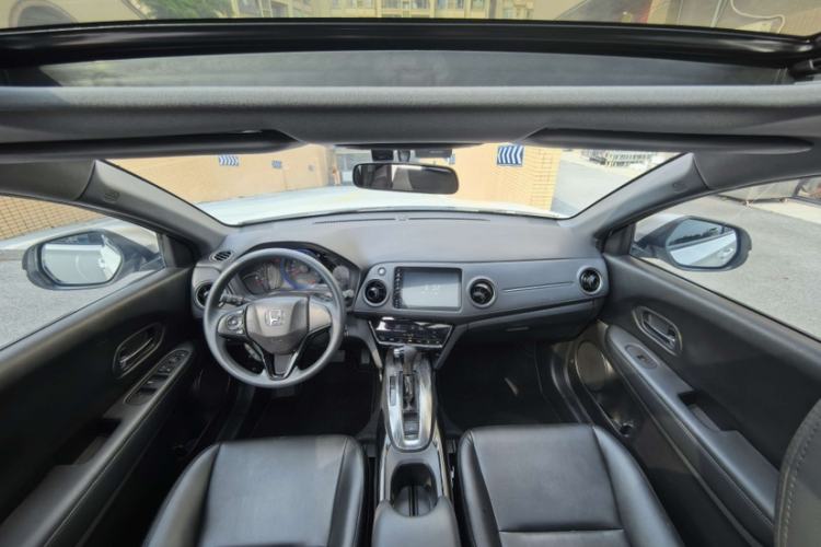 Used Honda XR-V 2021 220TURBO CVT Comfort Version Interior 2