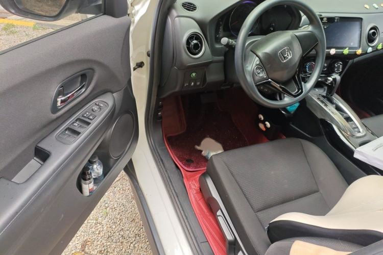 Used Honda XR-V 2021 1.5L CVT Classic Edition Interior 3
