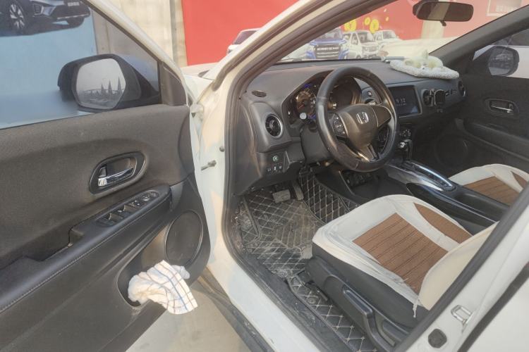 Used Honda XR-V 2021 1.5L CVT Classic Edition Interior 3