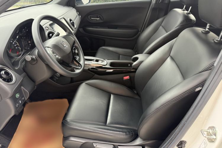 Used Honda XR-V 2021 1.5L CVT Classic Edition Interior 3