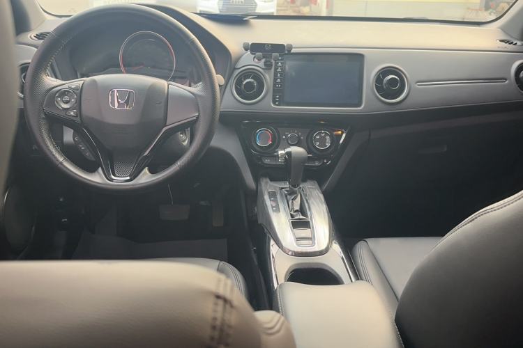 Used Honda XR-V 2021 1.5L CVT Classic Edition Interior 3