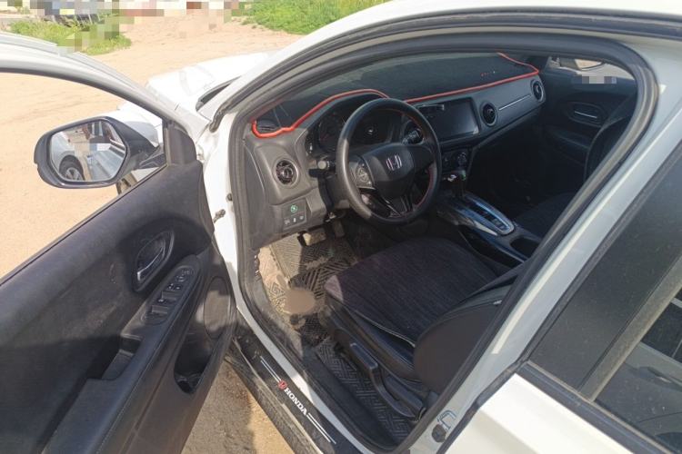 Used Honda XR-V 2021 1.5L CVT Classic Edition Interior 3
