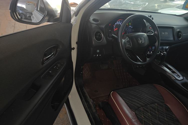 Used Honda XR-V 2021 220TURBO CVT Comfort Version Interior 3