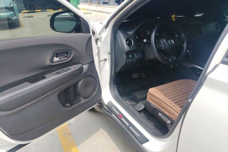 Used Honda XR-V 2021 1.5L CVT Classic Edition Interior 3