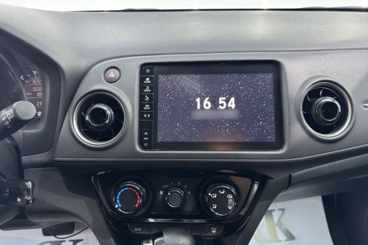 Used Honda XR-V 2021 1.5L CVT Classic Edition Interior 4