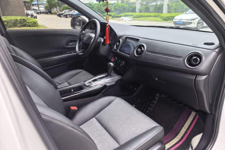 Used Honda XR-V 2021 1.5L CVT Comfort Version Interior 4