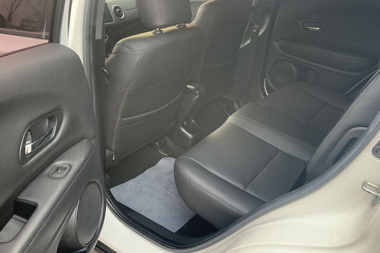 Used Honda XR-V 2021 1.5L CVT Classic Edition Interior 4