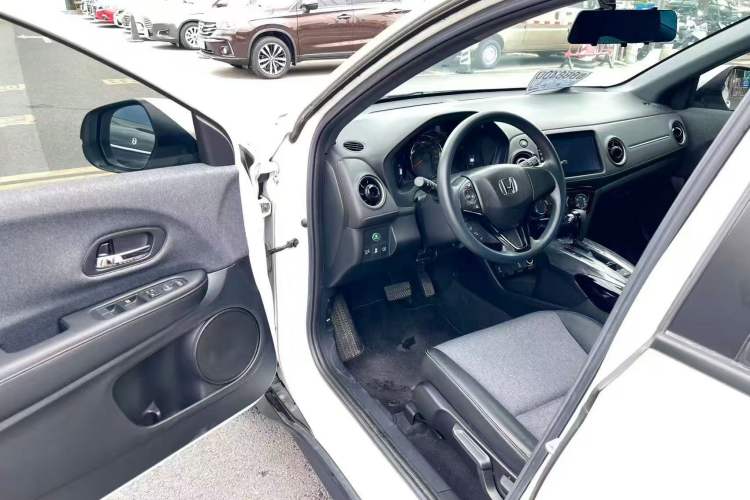 Used Honda XR-V 2021 1.5L CVT Comfort Version Interior 4