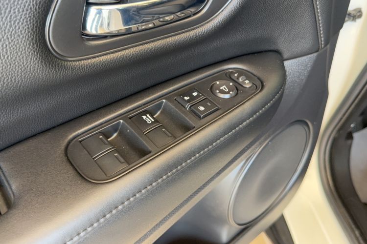 Used Honda XR-V 2021 220TURBO CVT Luxury Edition Interior 4