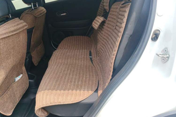 Used Honda XR-V 2021 1.5L CVT Classic Edition Interior 4