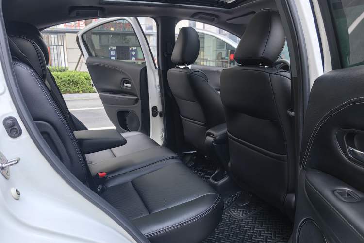 Used Honda XR-V 2021 1.5L CVT Comfort Version Interior 5