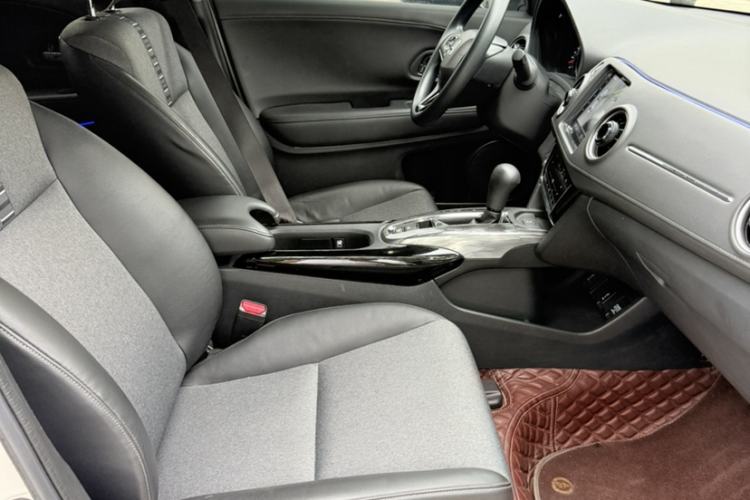 Used Honda XR-V 2021 220TURBO CVT Luxury Edition Interior 8