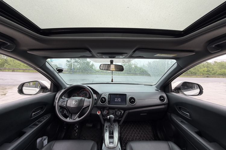 Used Honda XR-V 2021 1.5L CVT Comfort Version Interior 8