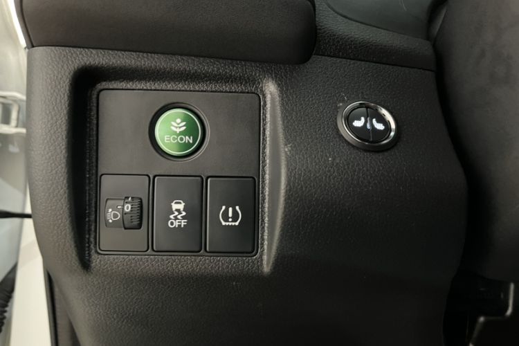 Used Honda XR-V 2021 1.5L CVT Classic Edition Interior 8