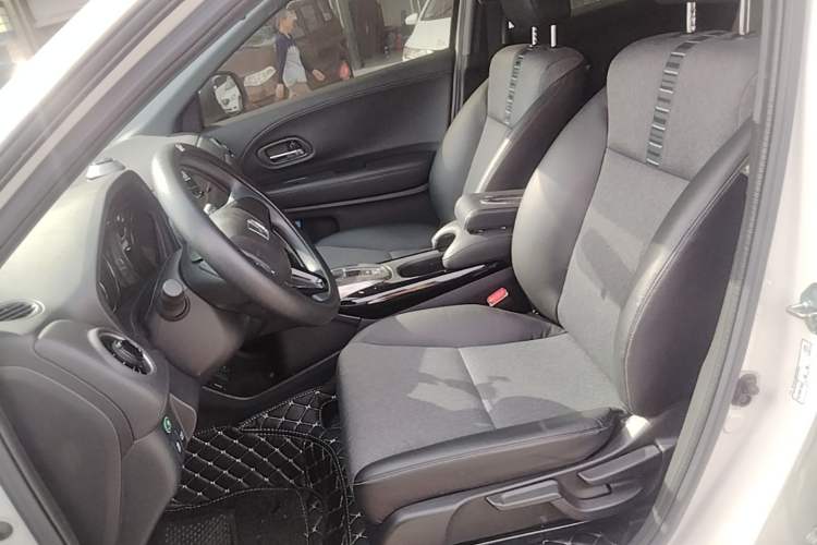 Used Honda XR-V 2021 220TURBO CVT Luxury Edition Left Front Seat