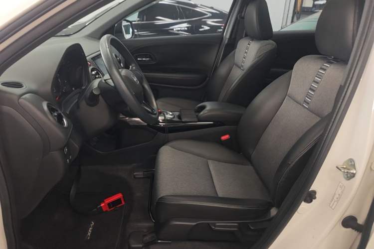 Used Honda XR-V 2021 220TURBO CVT Luxury Edition Left Front Seat