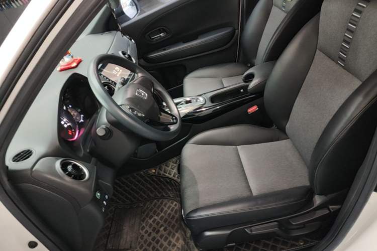 Used Honda XR-V 2021 220TURBO CVT Luxury Edition Left Front Seat