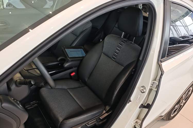 Used Honda XR-V 2021 1.5L CVT Comfort Version Left Front Seat