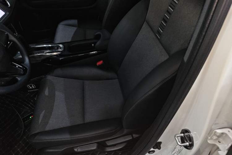 Used Honda XR-V 2021 220TURBO CVT Luxury Edition Left Front Seat