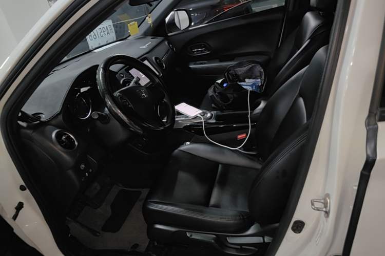 Used Honda XR-V 2021 220TURBO CVT Comfort Version Left Front Seat