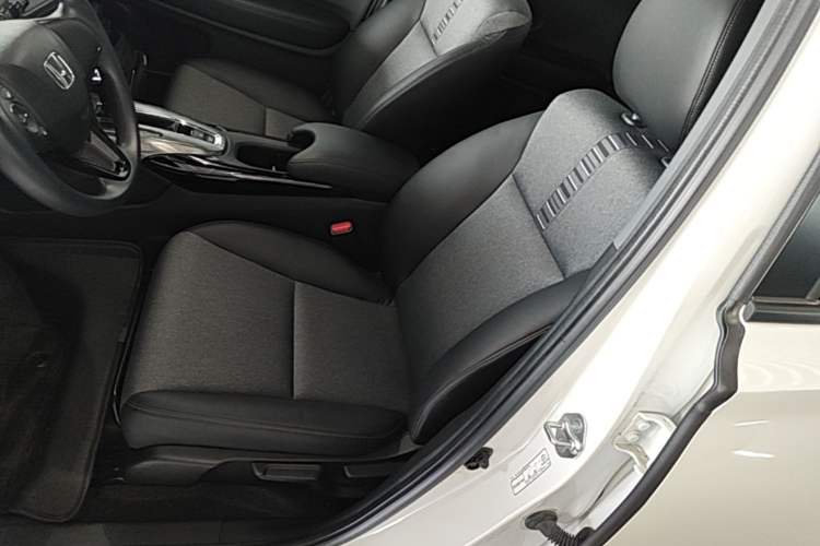 Used Honda XR-V 2021 220TURBO CVT Luxury Edition Left Front Seat