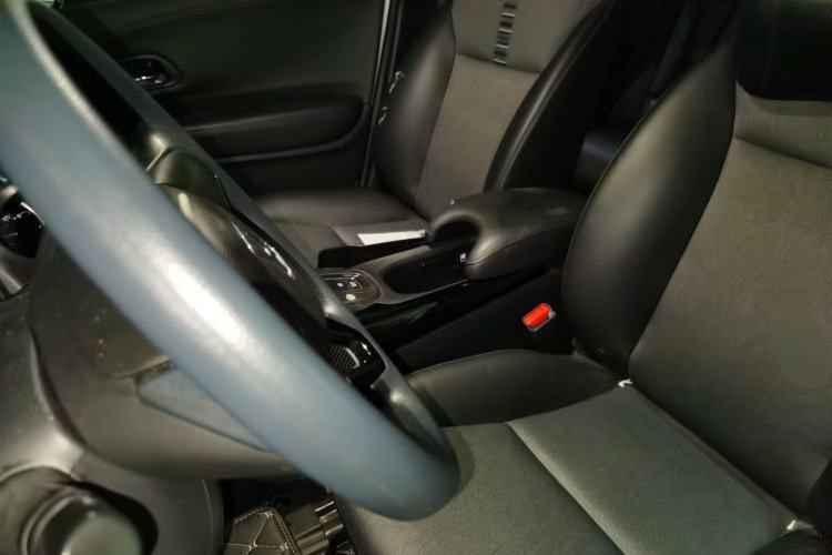 Used Honda XR-V 2021 220TURBO CVT Luxury Edition Left Front Seat