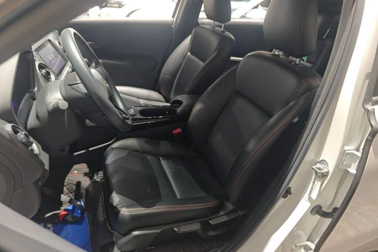 Used Honda XR-V 2021 220TURBO CVT Comfort Version Left Front Seat