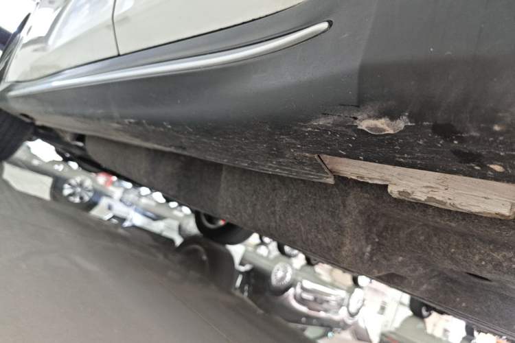 Used Honda XR-V 2021 220TURBO CVT Comfort Version Left Side Sill
