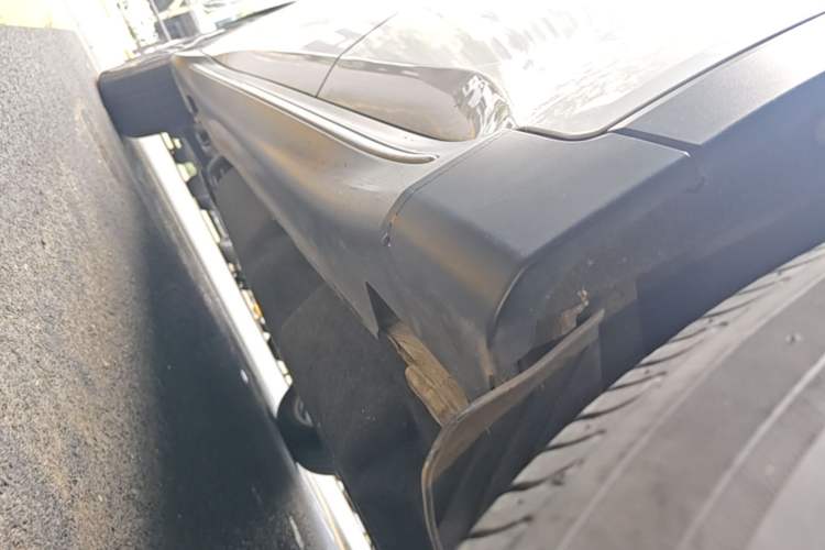 Used Honda XR-V 2021 220TURBO CVT Comfort Version Left Side Sill