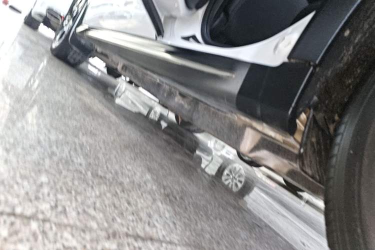 Used Honda XR-V 2021 220TURBO CVT Luxury Edition Left Side Sill