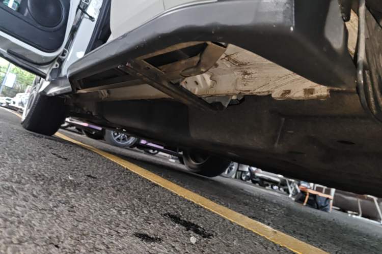 Used Honda XR-V 2021 220TURBO CVT Comfort Version Left Side Sill