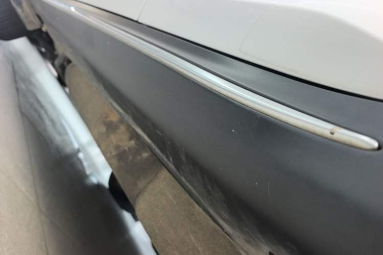 Used Honda XR-V 2021 220TURBO CVT Luxury Edition Left Side Sill