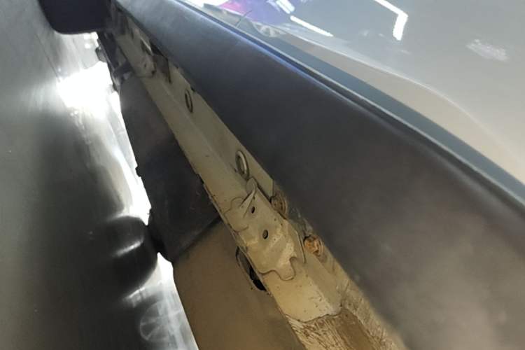 Used Honda XR-V 2021 220TURBO CVT Luxury Edition Left Side Sill