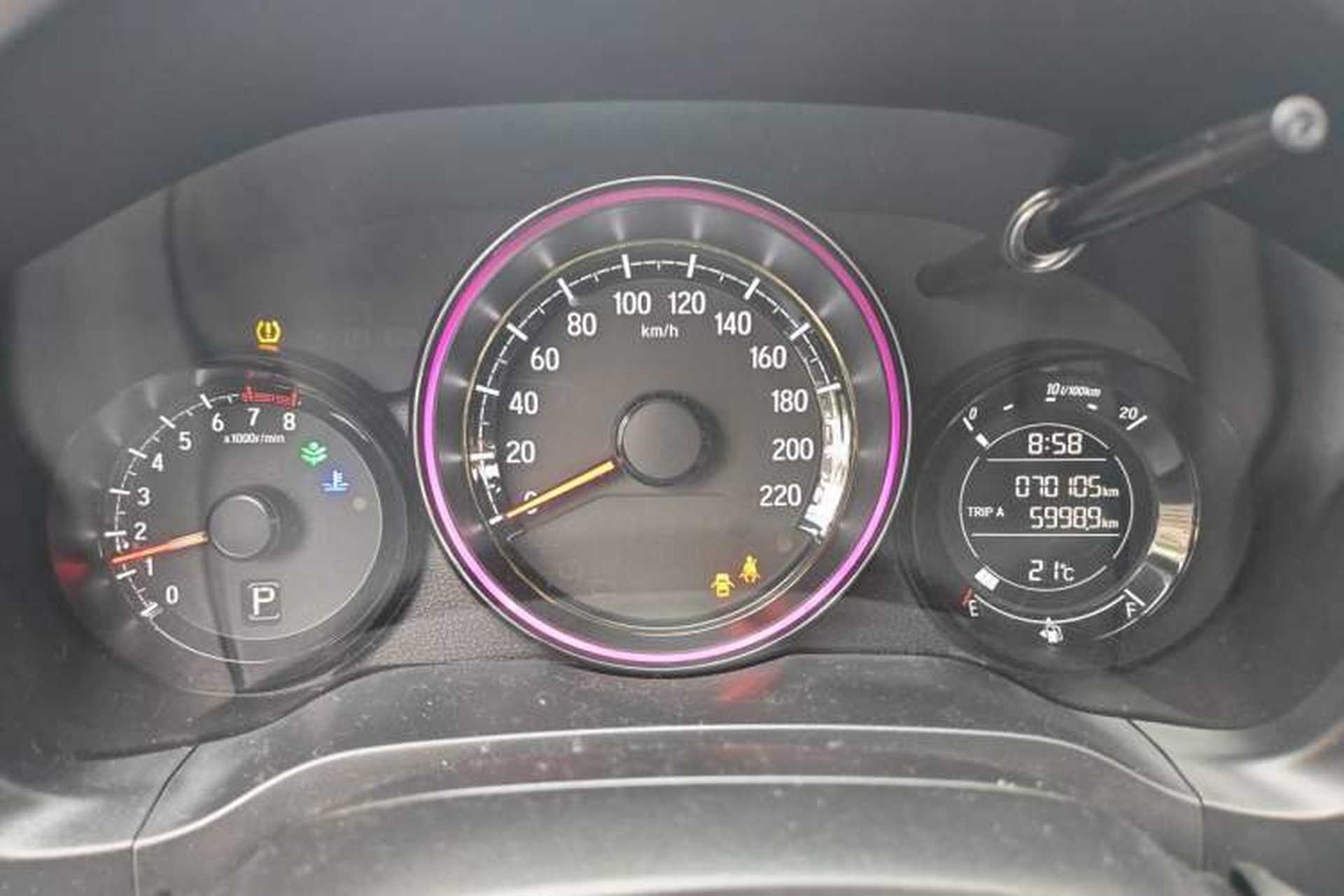 Used Honda XR-V 2021 1.5L CVT Comfort Version Odometer Close Up