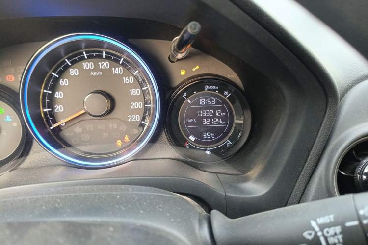 Used Honda XR-V 2021 220TURBO CVT Comfort Version Odometer Close Up